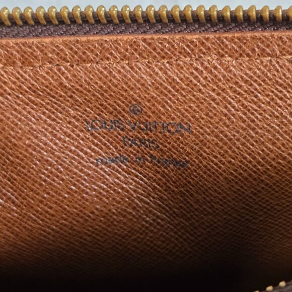 Louis Vuitton Monogram Papillon 26 - Picture 11 of 13